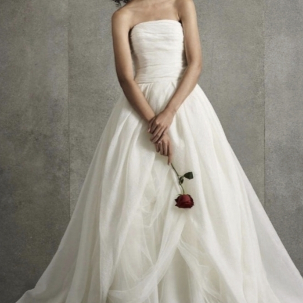 Elegant Strapless White Gown
